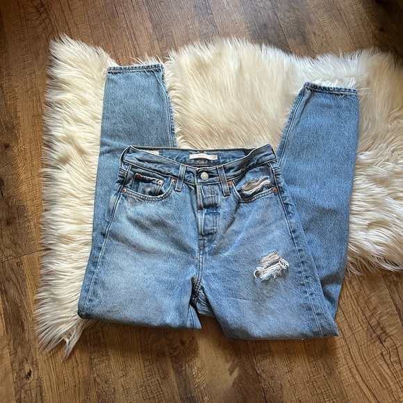 LEVIS Wedgie Icon Fit Jeans In Authentically Yours - Picture 4 of 8